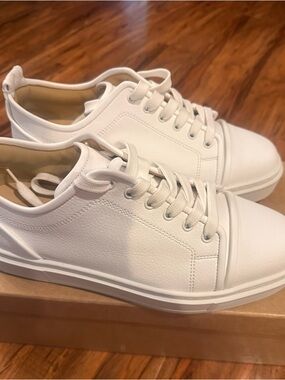 Men's White Low-Top Leather-Style Sneakers